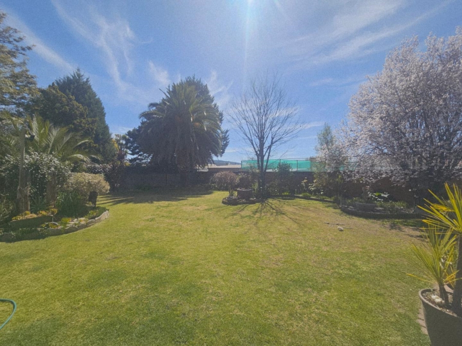 5 Bedroom Property for Sale in Ladybrand Free State